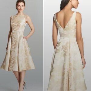 Adrianna Papell Women's Sleeveless Mid-Length Dress with V-Back - Size 4